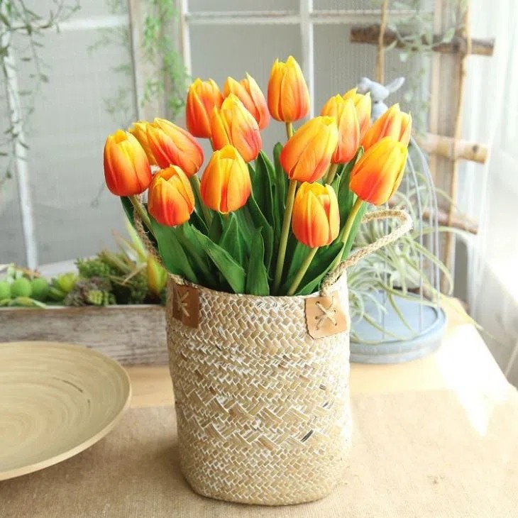 Faux PU Tulip