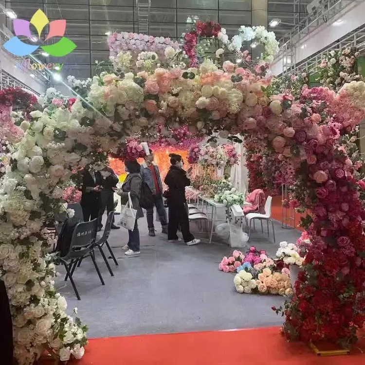 Arch flower runner