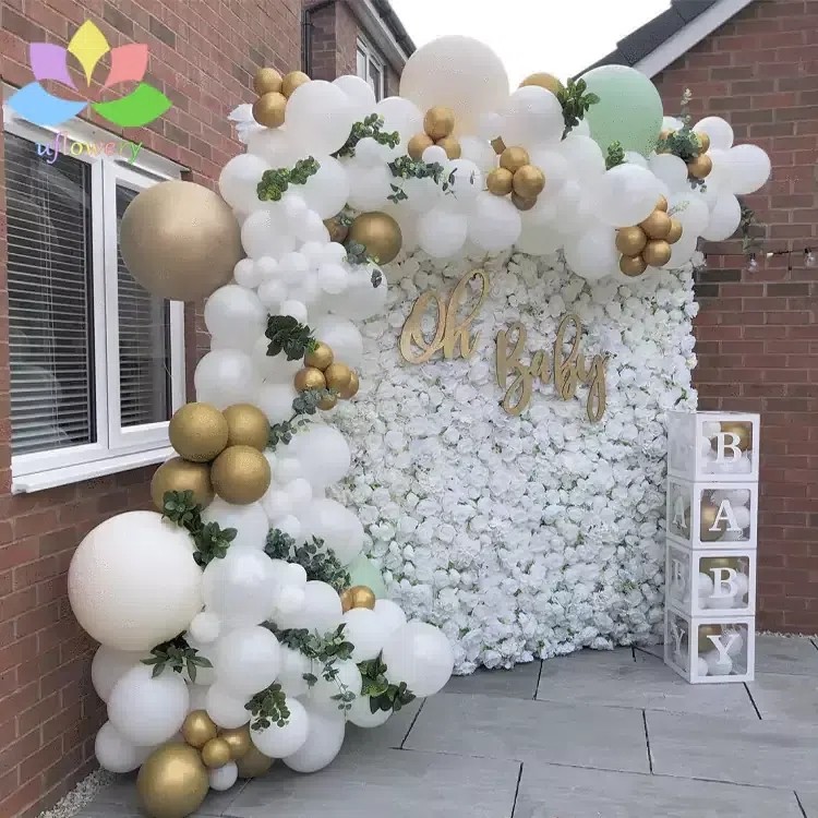 White rose Flower Wall